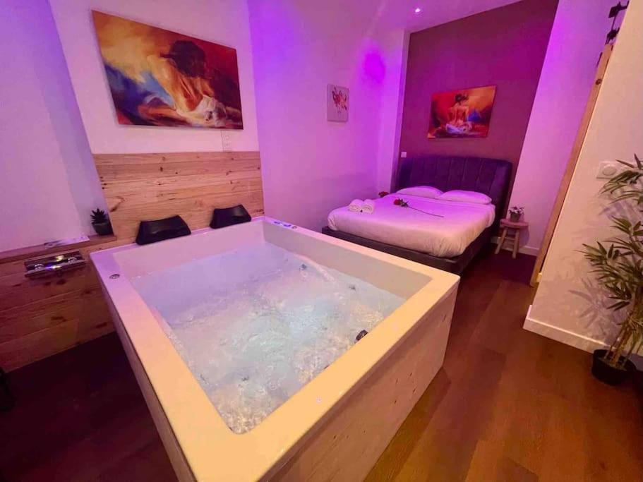 Colline, La Suite Cinema Spa Privee Nancy Extérieur photo
