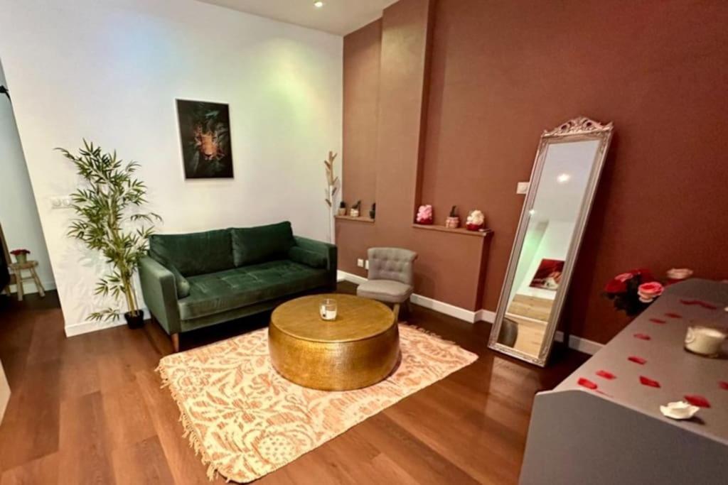 Colline, La Suite Cinema Spa Privee Nancy Extérieur photo